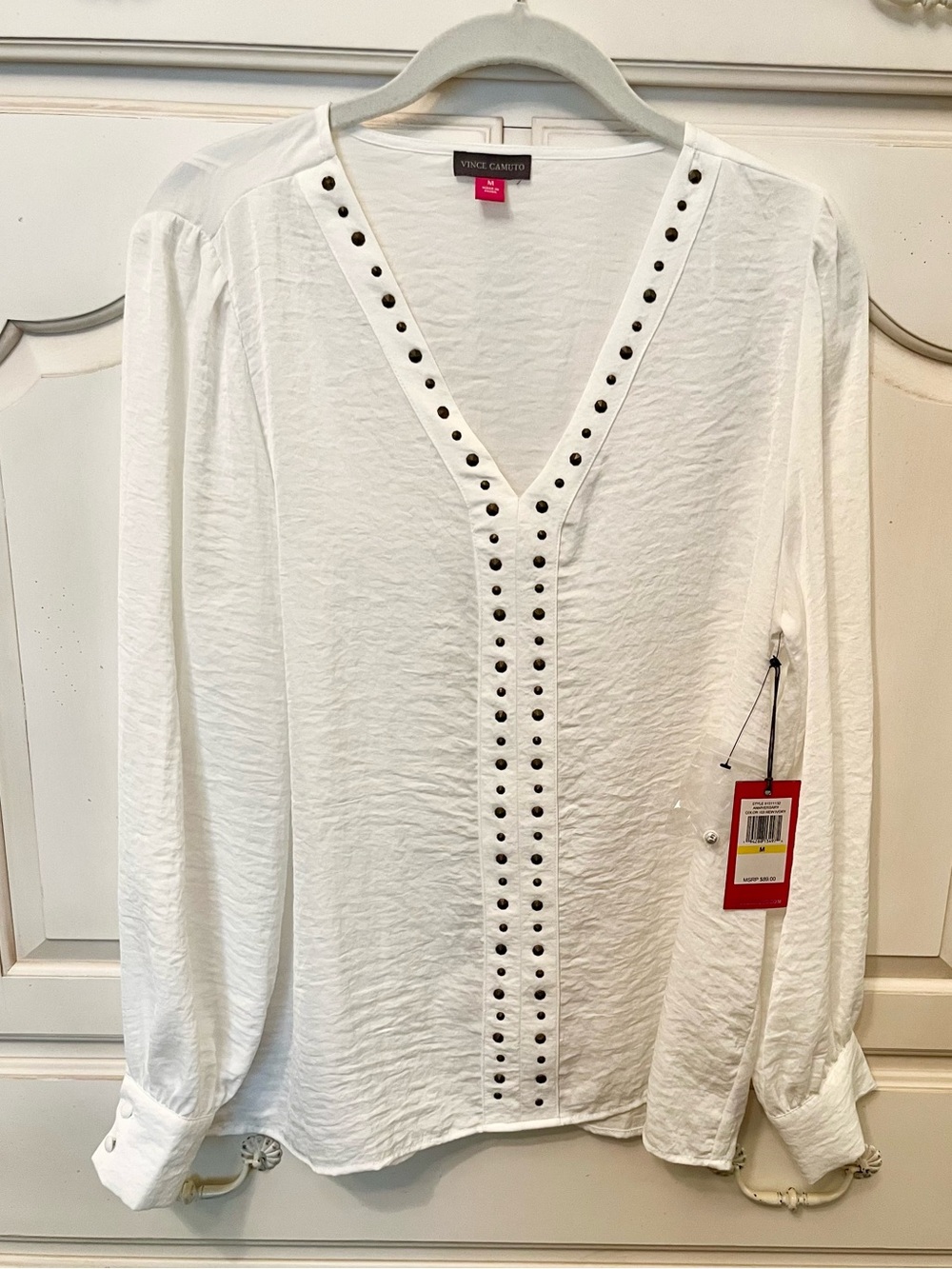 Vince Camuto White Eyelet-Trim Long-Sleeve V-Neck Blouse